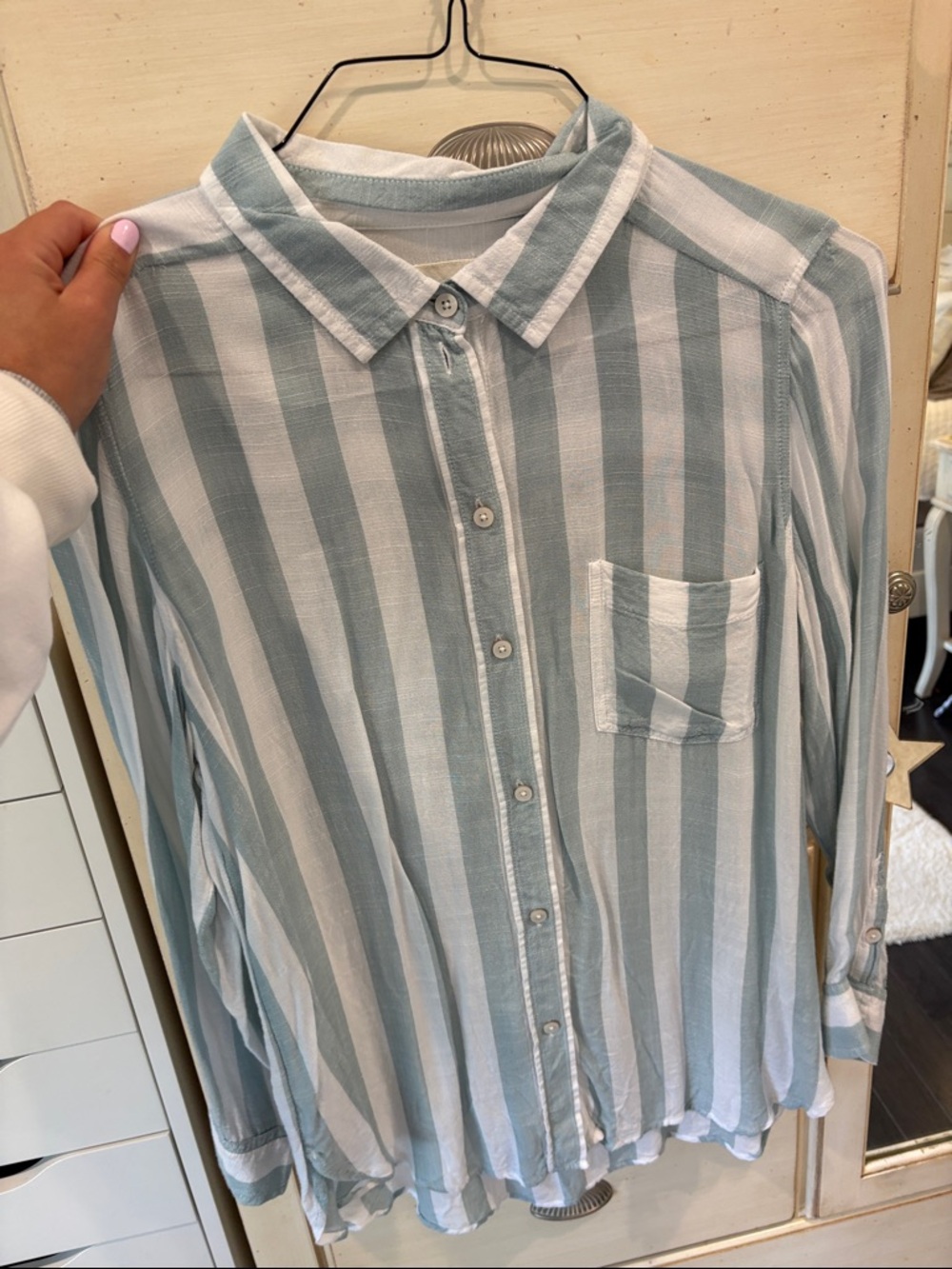 American Eagle Outfitters Striped Button-Down Shirt in Light Blue and White